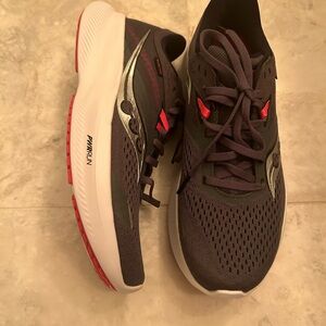 Saucony Ride 16 Women’s Sneaker